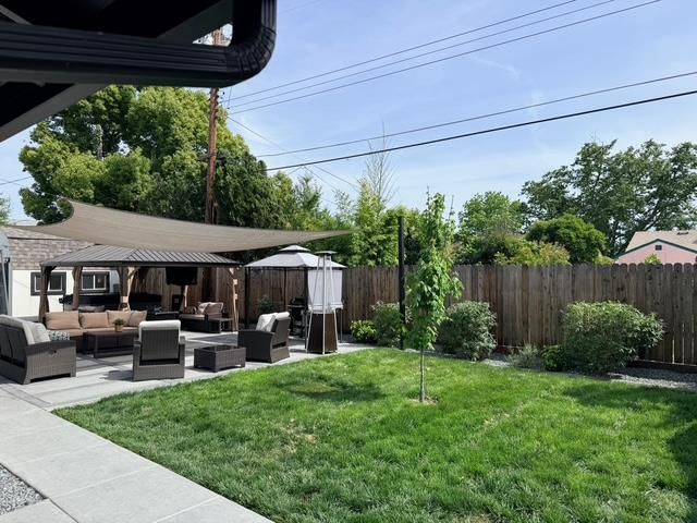 6710 Manassero Way, Sacramento, CA 95820
