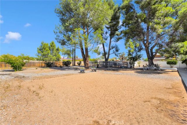 20360 Eyota, Apple Valley, CA 92308