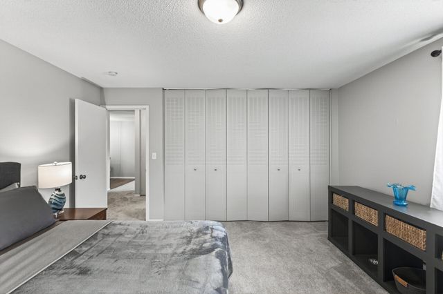 7412 W 22nd Street 104, Saint Louis Park, MN 55426
