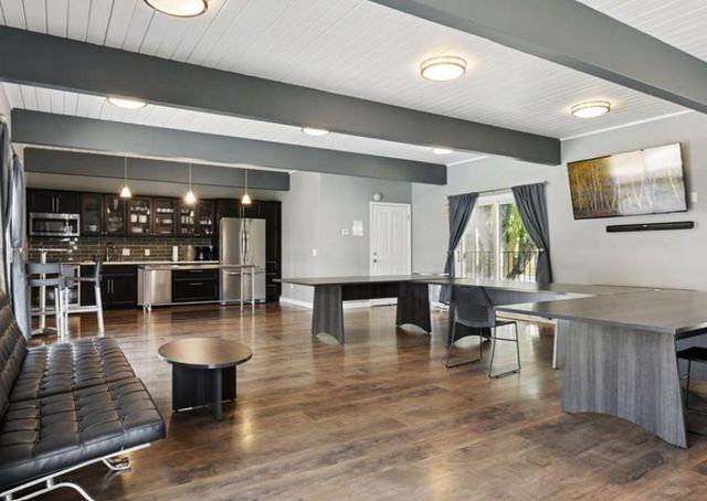 7412 W 22nd Street 104, Saint Louis Park, MN 55426