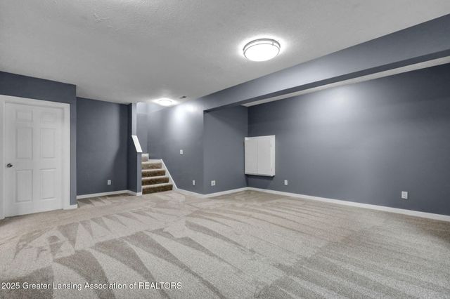 695 Phoebe Lane, East Lansing, MI 48823