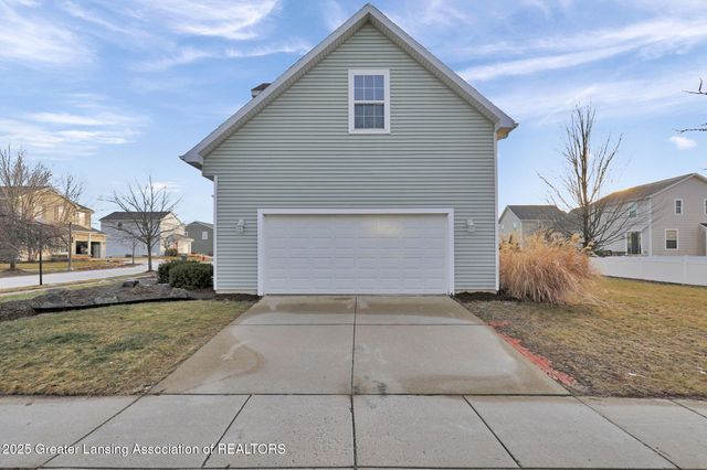 695 Phoebe Lane, East Lansing, MI 48823