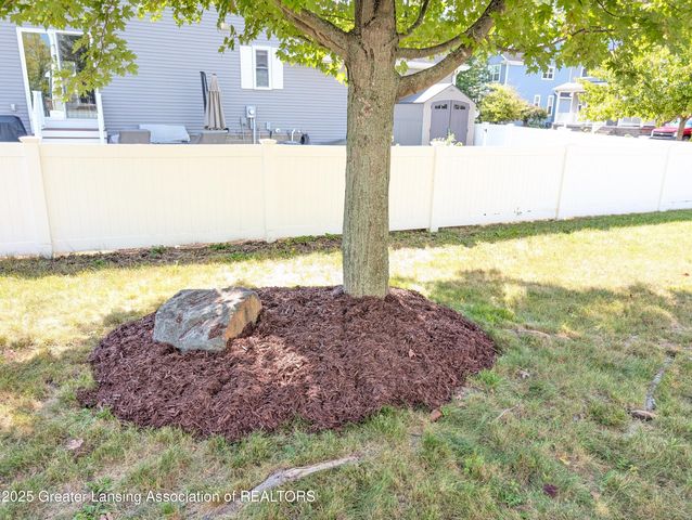 695 Phoebe Lane, East Lansing, MI 48823