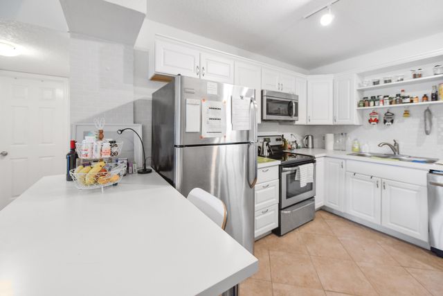 2600 Greenwood Terrace 107, Boca Raton, FL 33431