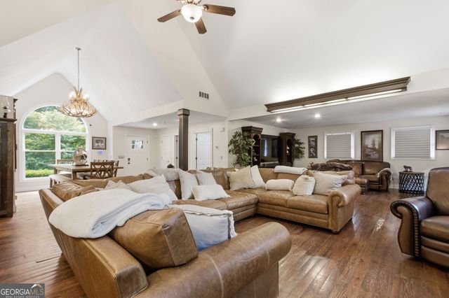 248 Tanglewood Drive S, Royston, GA 30662