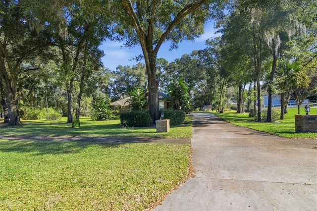 2409 S SPRING GARDEN AVENUE, Deland, FL 32720