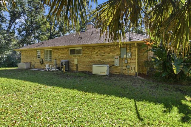 2409 S SPRING GARDEN AVENUE, Deland, FL 32720