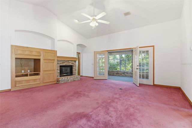 2409 S SPRING GARDEN AVENUE, Deland, FL 32720