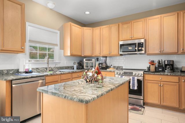 10100 SACHS CT, Fredericksburg, VA 22408