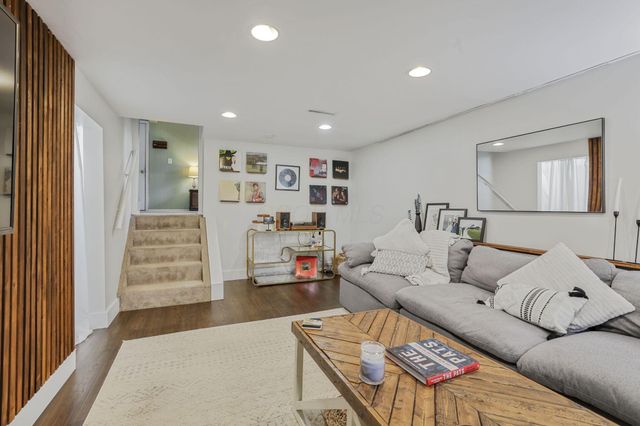 6500 Cherokee Rose Drive, Westerville, OH 43081