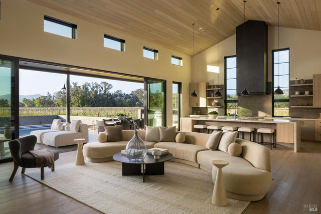 1000 Rutherford Rd, Napa, CA 94558