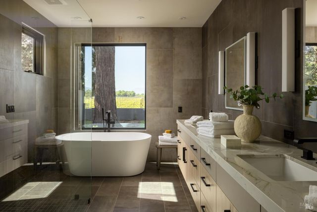 1000 Rutherford Rd, Napa, CA 94558