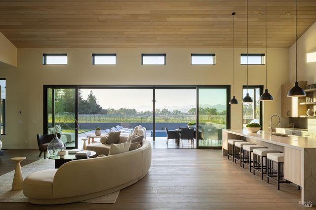 1000 Rutherford Rd, Napa, CA 94558