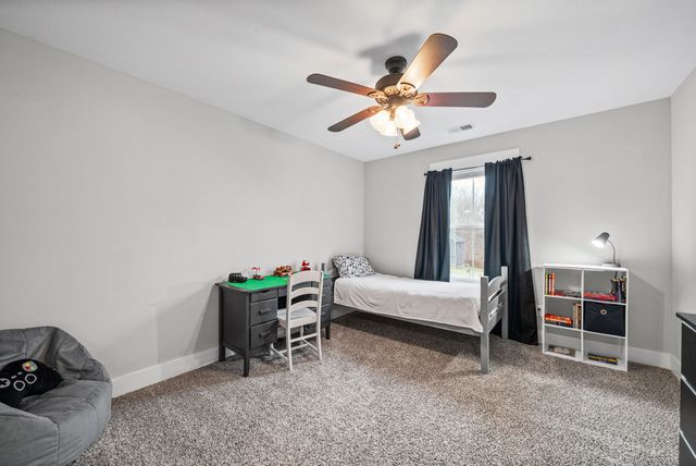 174 Towes Ln, Clarksville, TN 37043