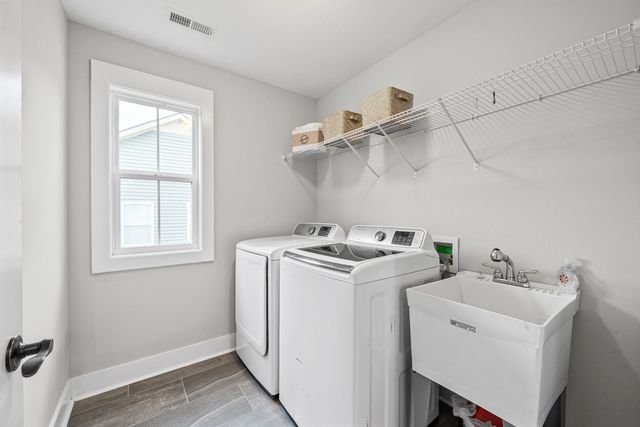 174 Towes Ln, Clarksville, TN 37043