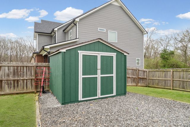 174 Towes Ln, Clarksville, TN 37043