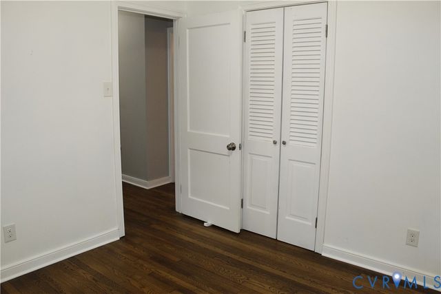 10008 Dakins Dr, North Chesterfield, VA 23236