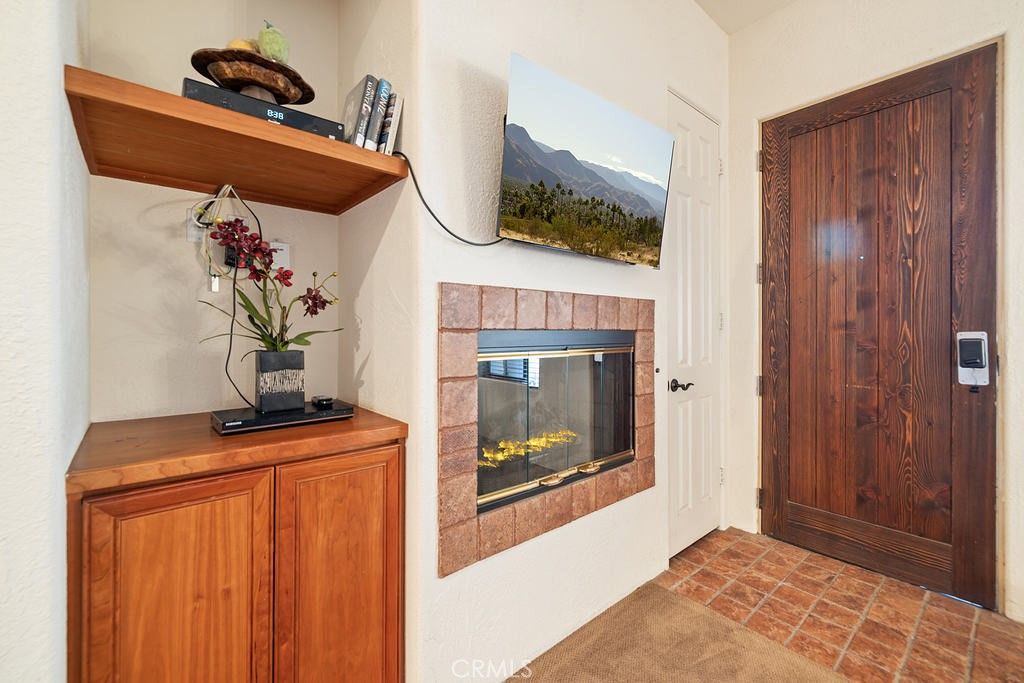 Image 3 of property listing at 50700 Santa Rosa 3, La Quinta, CA 92253