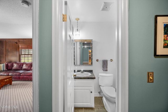 4612 Farmington Road, Toledo, OH 43623