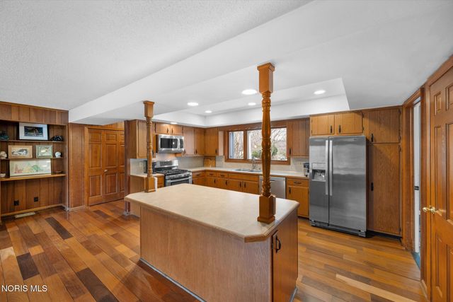 4612 Farmington Road, Toledo, OH 43623