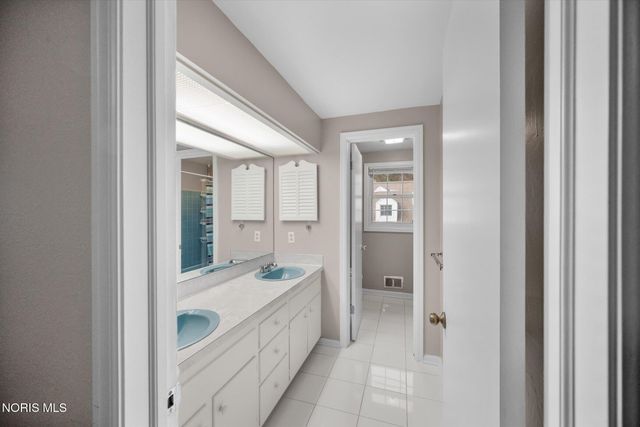 4612 Farmington Road, Toledo, OH 43623