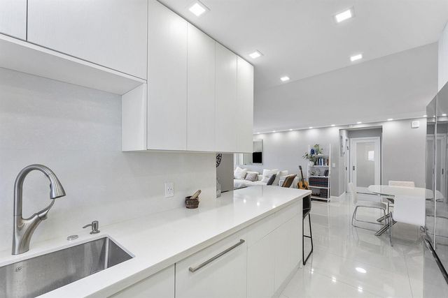 4505 S Ocean Boulevard 307, Highland Beach, FL 33487