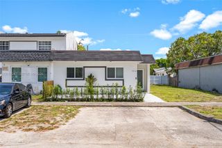 21110 NW 39th Ave, Miami Gardens, FL 33055