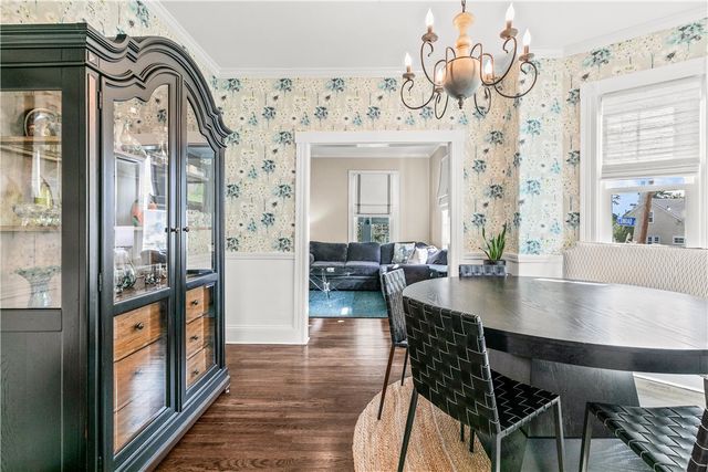 75 Roseneath Avenue, Newport, RI 02840