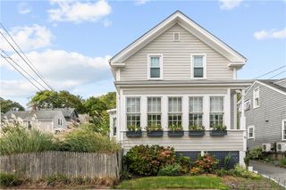 75 Roseneath Avenue, Newport, RI 02840