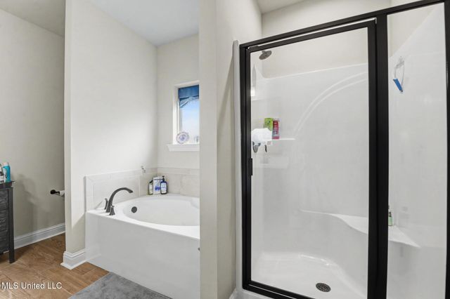 14636 Lillian Way, Ocean Springs, MS 39565