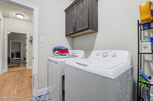 14636 Lillian Way, Ocean Springs, MS 39565