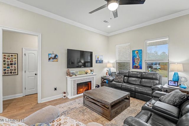 14636 Lillian Way, Ocean Springs, MS 39565