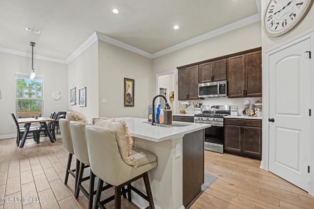 14636 Lillian Way, Ocean Springs, MS 39565