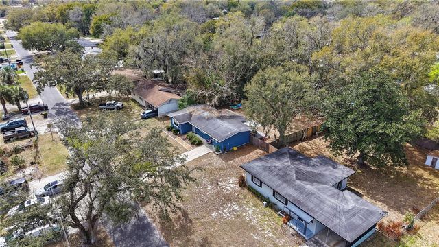 303 LOUIS STREET, Leesburg, FL 34748