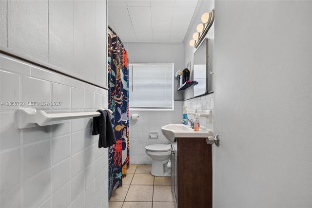 215 Palm Avenue, Other City - In The State Of Florida, FL 33823