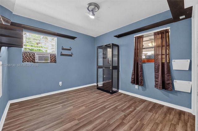215 Palm Avenue, Other City - In The State Of Florida, FL 33823