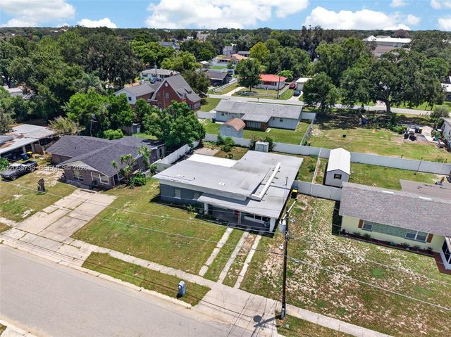 215 Palm Avenue, Other City - In The State Of Florida, FL 33823
