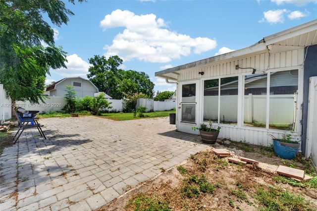 215 Palm Avenue, Other City - In The State Of Florida, FL 33823
