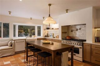 1096 Tulare, Costa Mesa, CA 92626