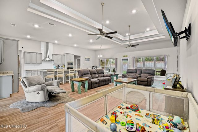 12281 Savannah Circle, Ocean Springs, MS 39564