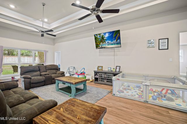 12281 Savannah Circle, Ocean Springs, MS 39564