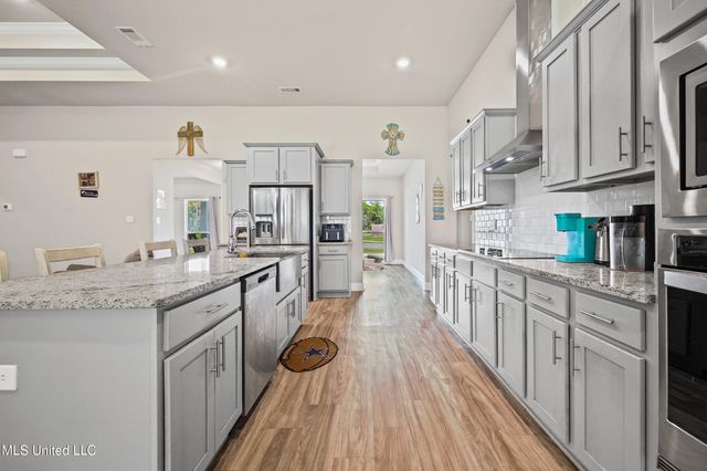 12281 Savannah Circle, Ocean Springs, MS 39564