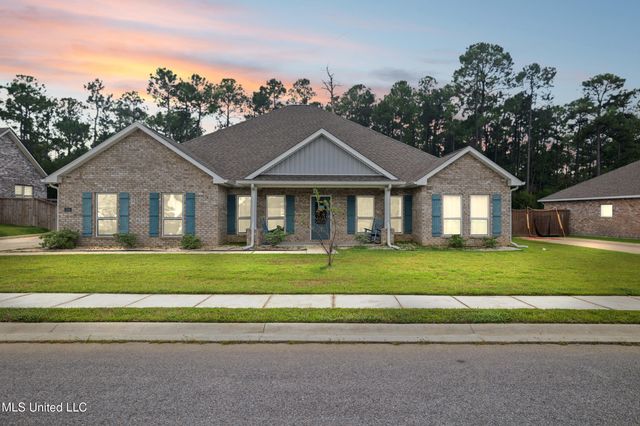 12281 Savannah Circle, Ocean Springs, MS 39564