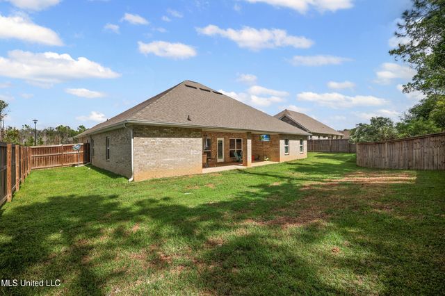 12281 Savannah Circle, Ocean Springs, MS 39564