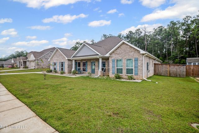 12281 Savannah Circle, Ocean Springs, MS 39564