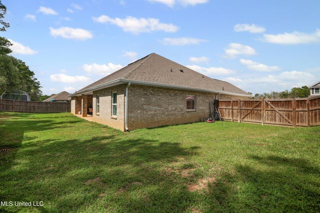 12281 Savannah Circle, Ocean Springs, MS 39564