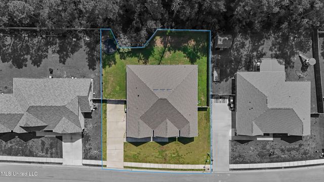 12281 Savannah Circle, Ocean Springs, MS 39564