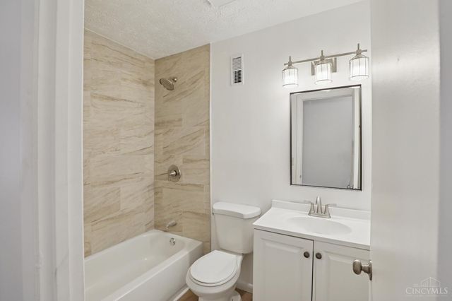 7109 Woodridge Drive, Anderson Twp, OH 45230