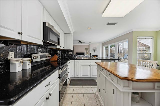 16019 Juniper Grove Drive, Houston, TX 77084