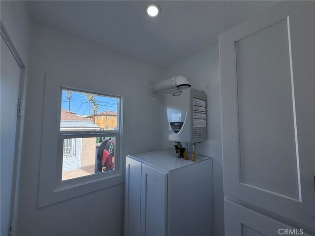 6115 S Harvard Boulevard, Los Angeles, CA 90047